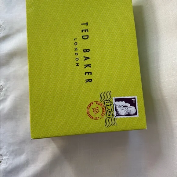 Elegant Pink Suede Women's Heels - Picture 10 of 12